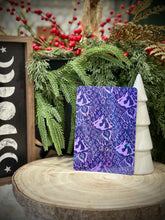 Load image into Gallery viewer, Rhysand High Lord of the Night Court Bat Boy Kindle Backer - SJM Night Court Fan, Book Lover Gift, Acotar Fandom