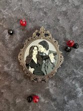 Load image into Gallery viewer, 🕷️Gomez & Morticia 🕷️Reylo Pin