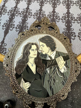 Load image into Gallery viewer, 🕷️Gomez &amp; Morticia 🕷️Reylo Pin
